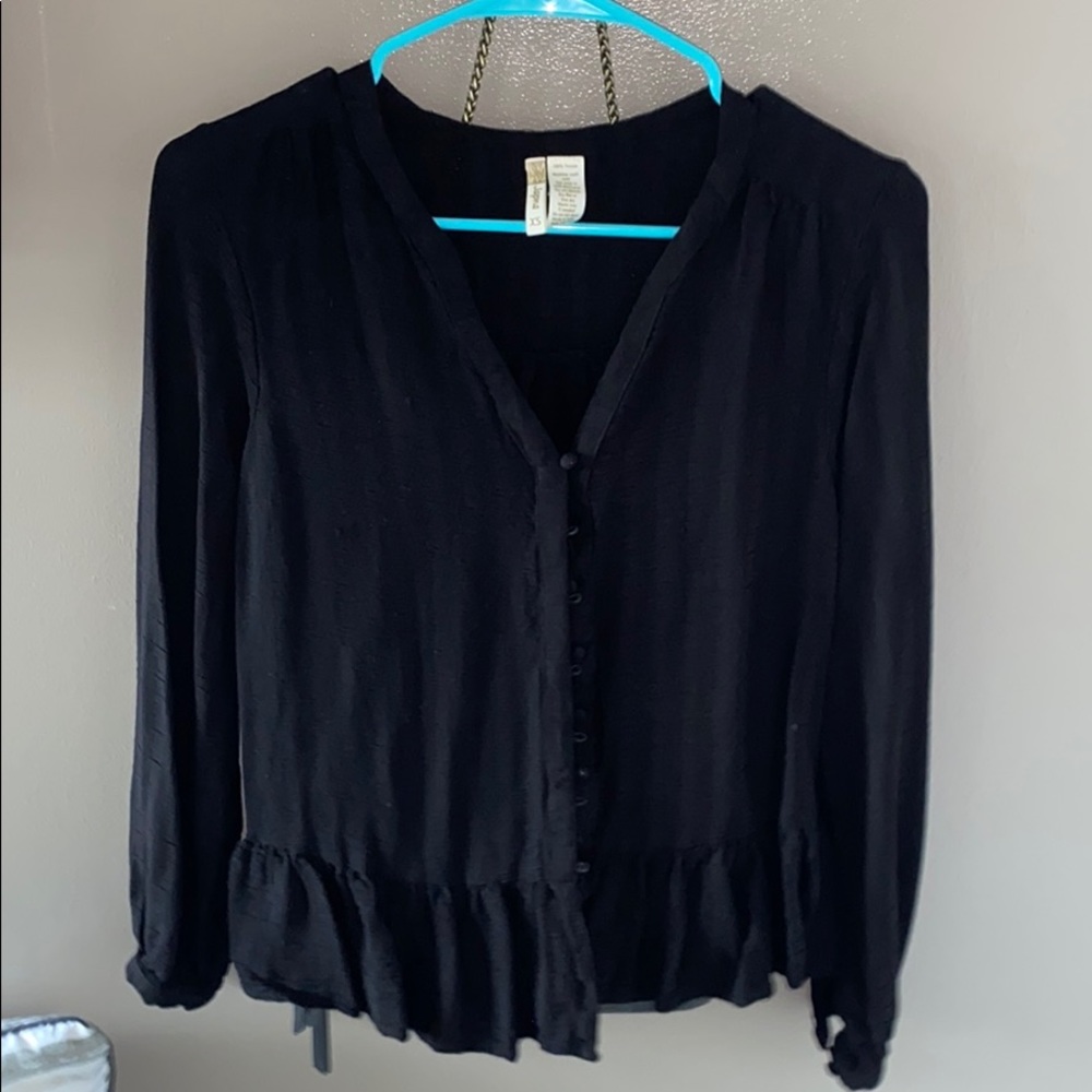 Black quarter sleeve Button up